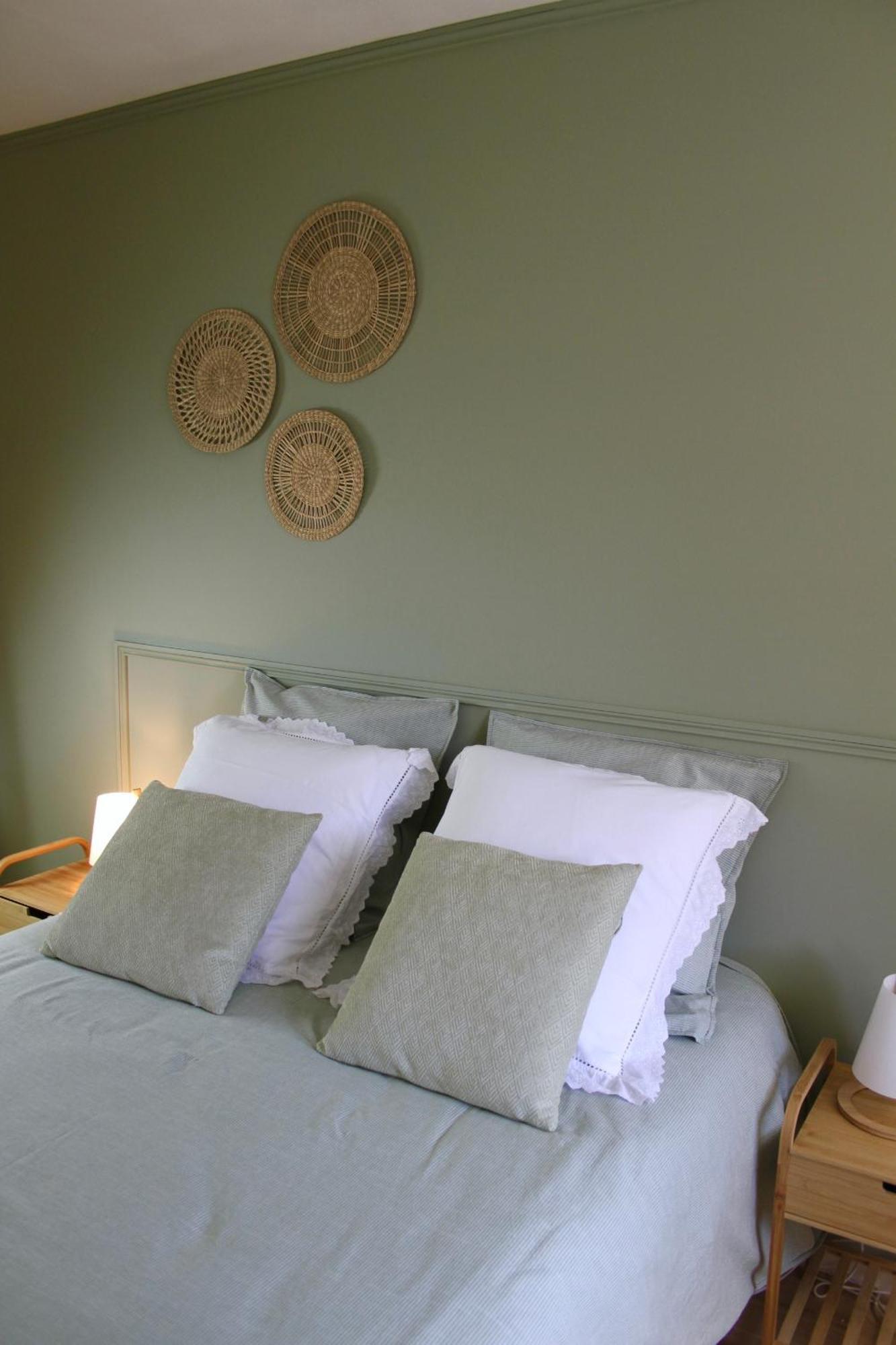 Chambres A La Maison Hermitage Aincourt Exterior photo